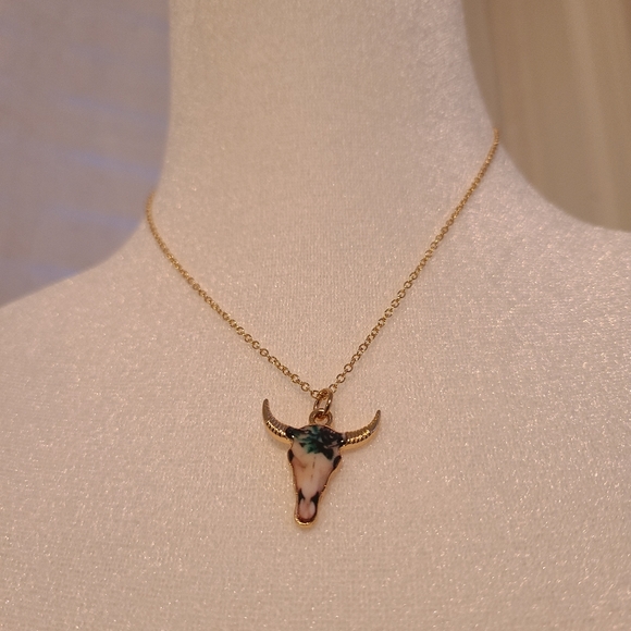 Western Longhorn Necklace - Picture 3 of 8